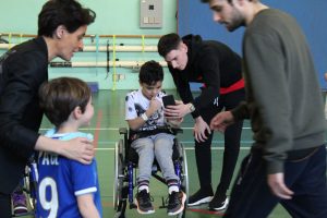 Moment sportif et ludique au gymnase