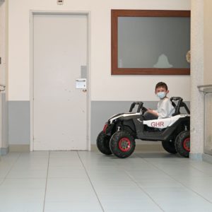 L’association Femmes de Foot a fait don de trois nouveaux véhicules adaptés aux besoins des centres hospitaliers de la région et de leurs jeunes patients.